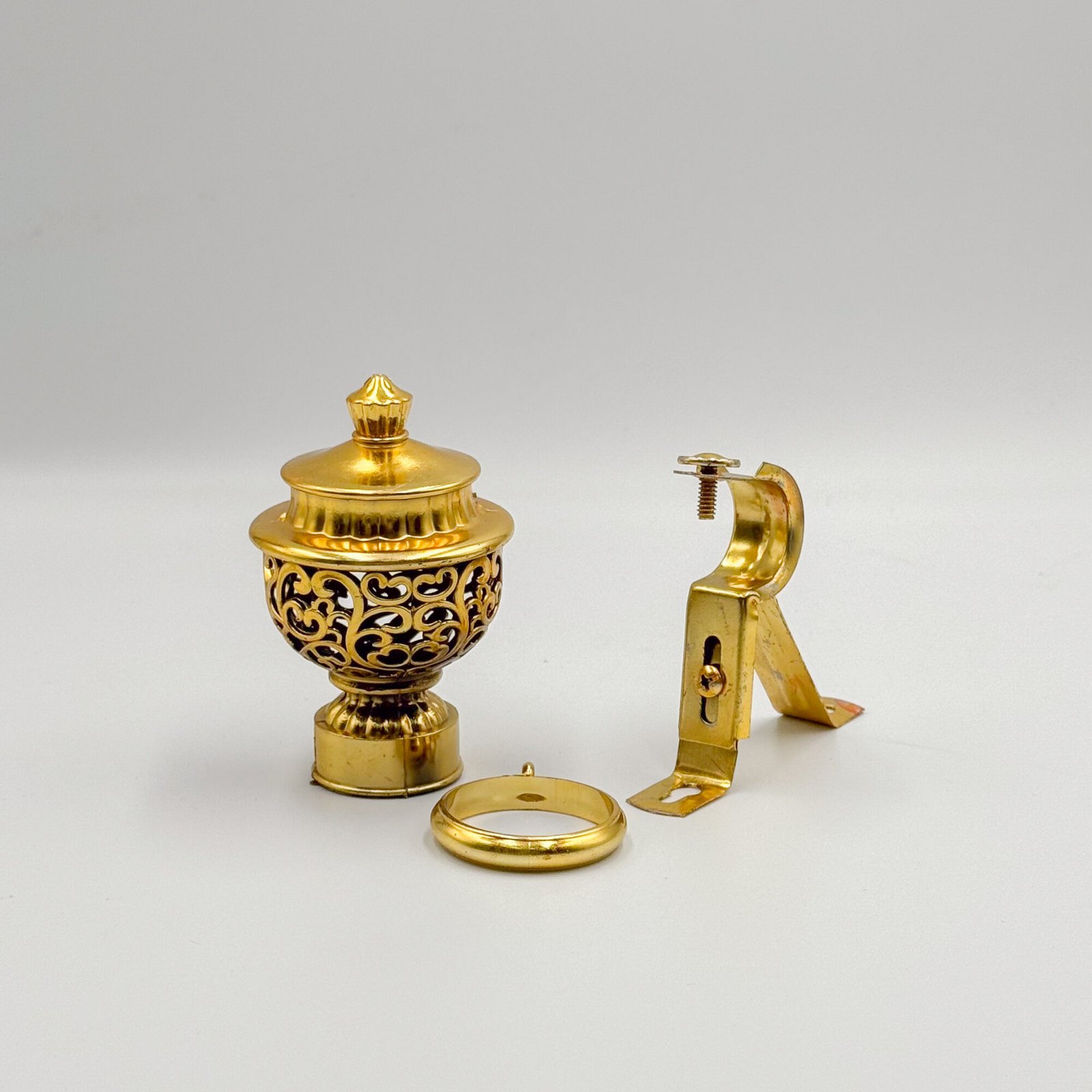decorative-rod-gold