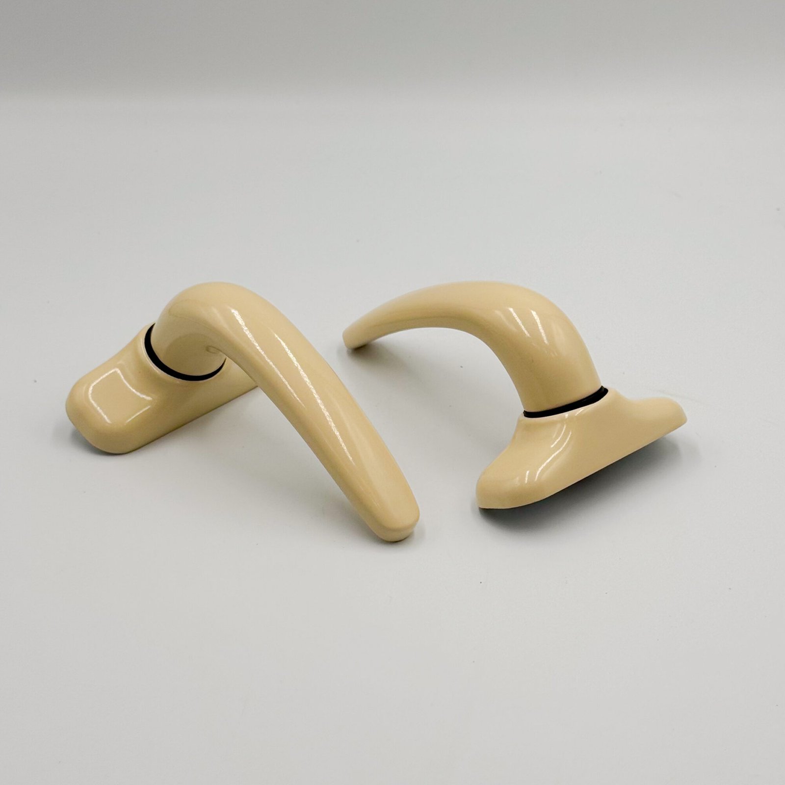 door-handle-beige-item-no-sms-242