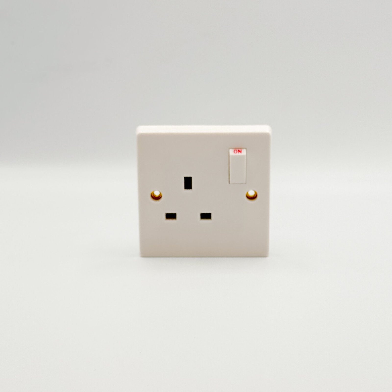 modi-bakelite-switch-socket-13a-1gang-switched-socketsingle-pole